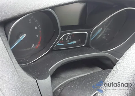 2018 Ford Focus Se z USA, uszkodzony, nr VIN 1FADP3F29JL279784